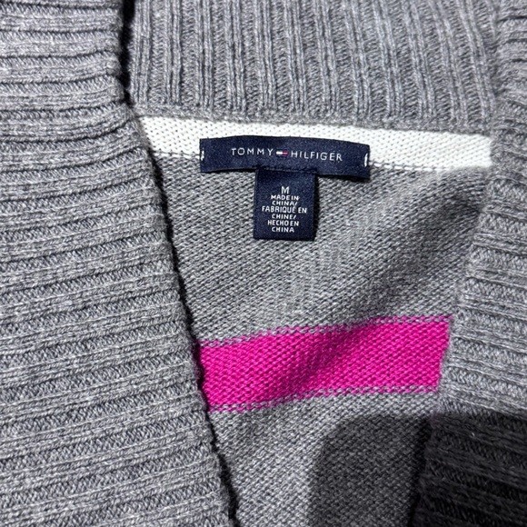 ✨ Cozy Tommy Hilfiger Women’s Sweater - Never Worn ✨ - Picture 5 of 15